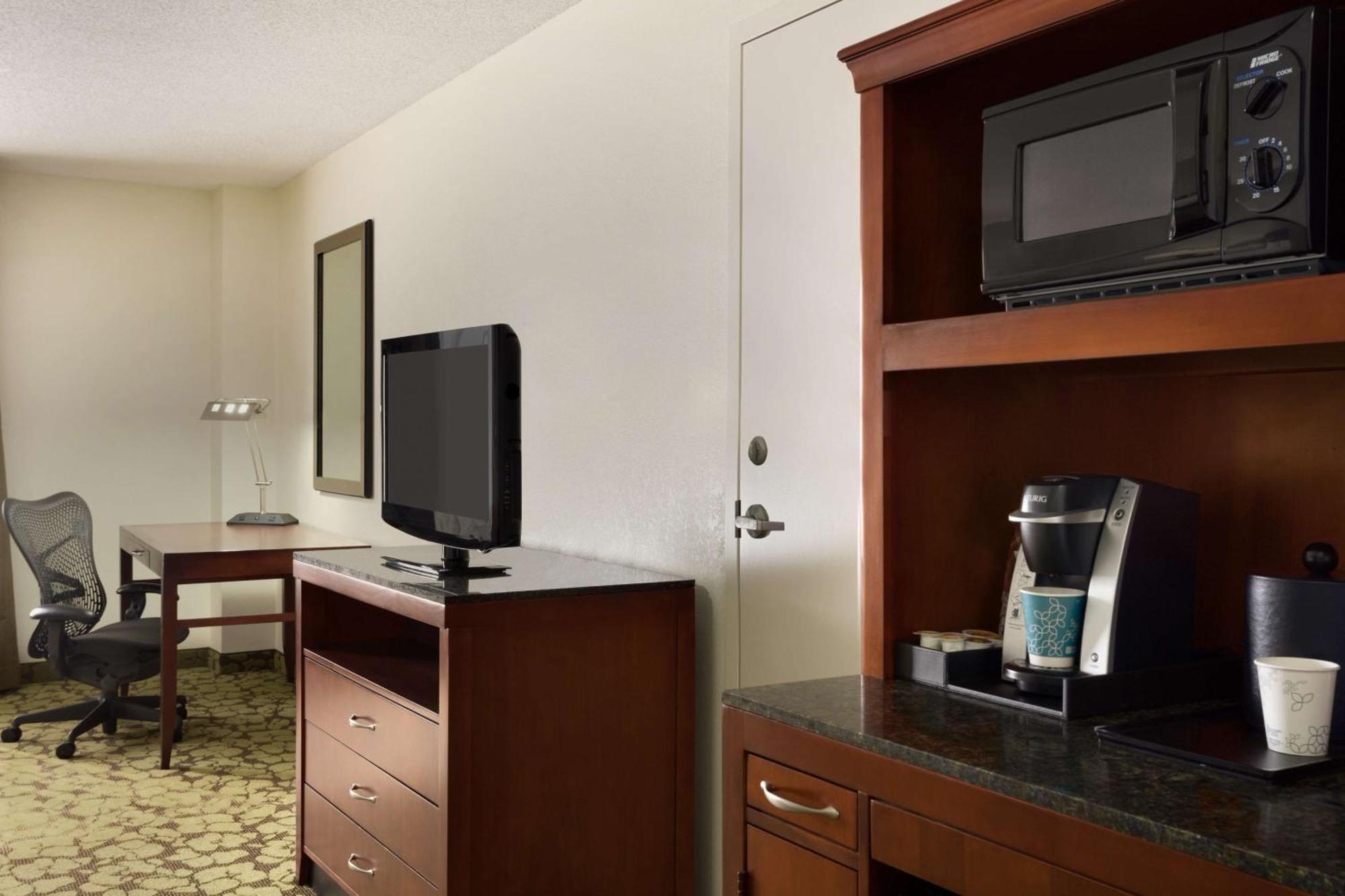 Hilton Garden Inn ווסט מונרו מראה חיצוני תמונה