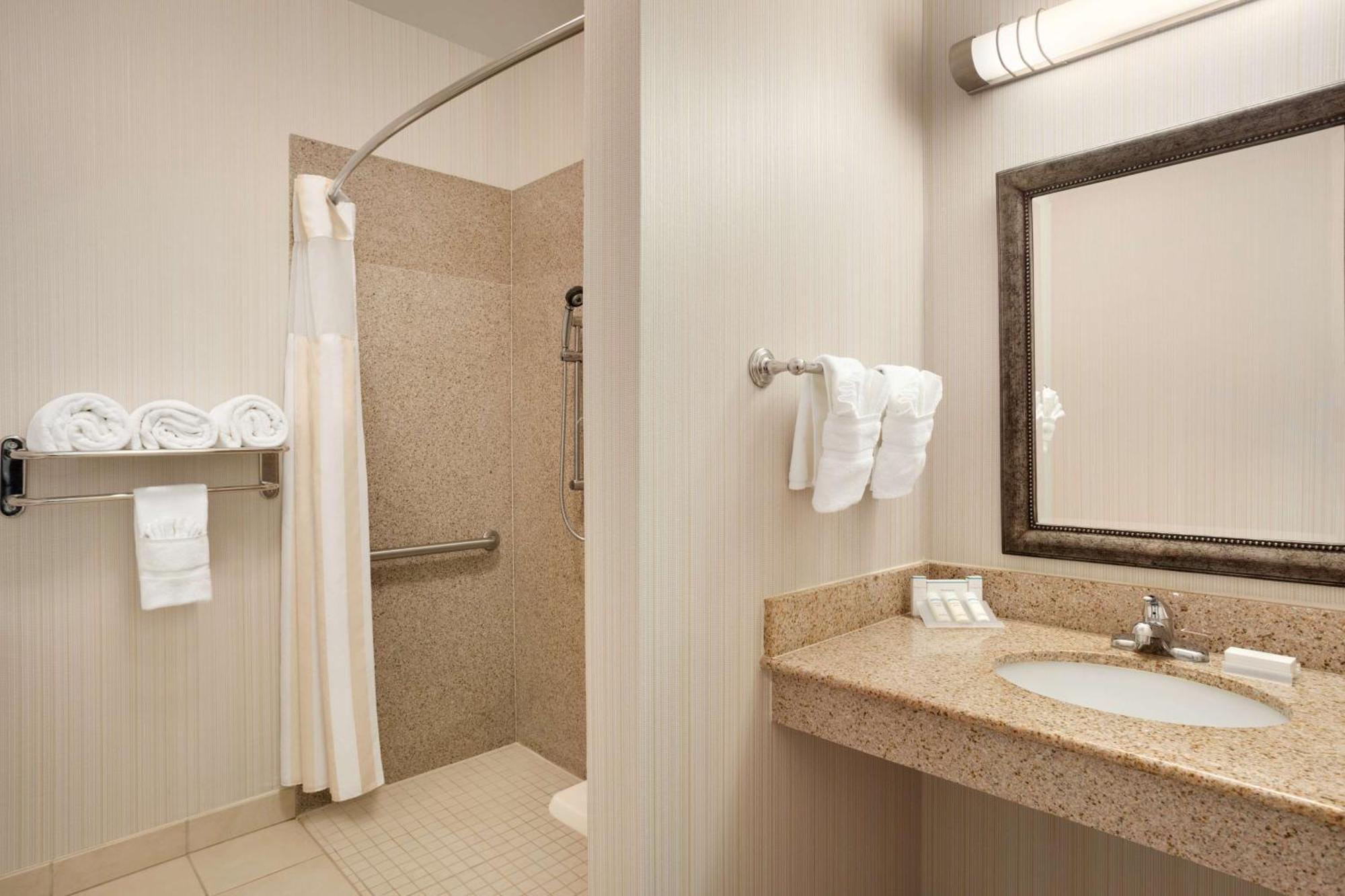 Hilton Garden Inn ווסט מונרו מראה חיצוני תמונה