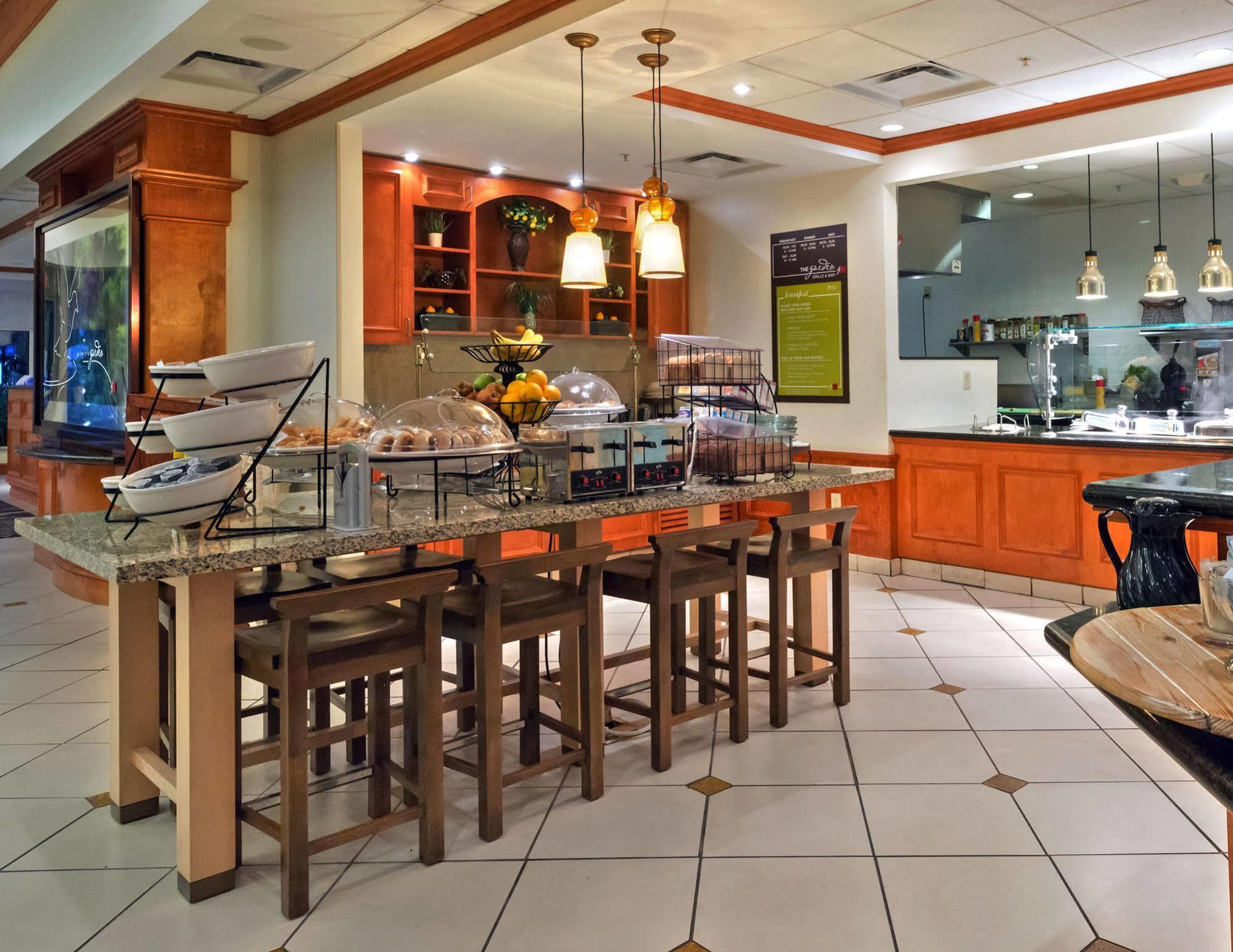 Hilton Garden Inn ווסט מונרו מראה חיצוני תמונה