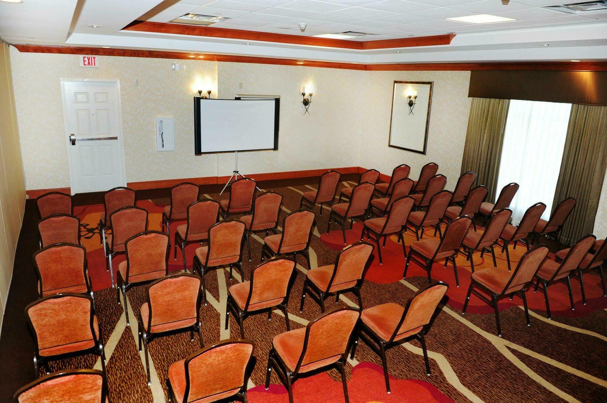 Hilton Garden Inn ווסט מונרו מראה חיצוני תמונה